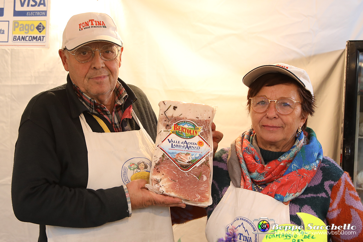 VBS_1028 - Fiera Nazionale del Tartufo e dei Santi 2022.jpg